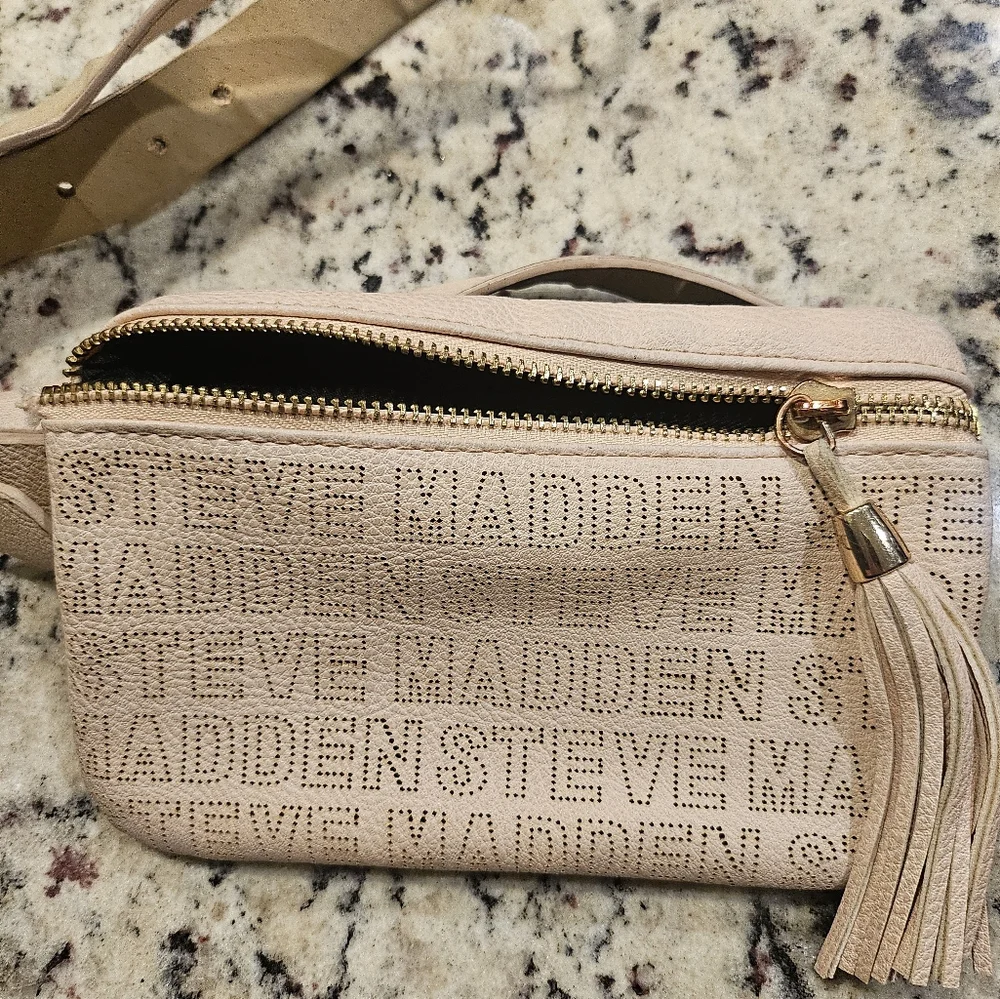 Steve Madden Beige Crossbody Bag - Picture 4 of 4